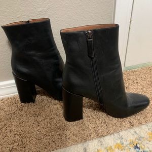 Gianni Bini Black Leather Booties